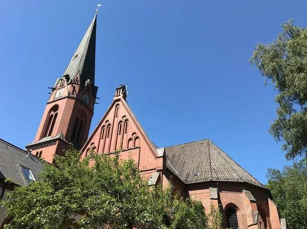 Храм, де звершуються богослужіння в Гамбурзі